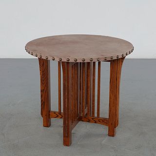 Arts and Crafts Oak Round Table in the style of Frank Lloyd Wright