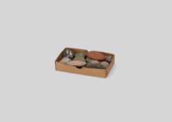 Hermann Glöckner. Materialsammlung farbige Steine.